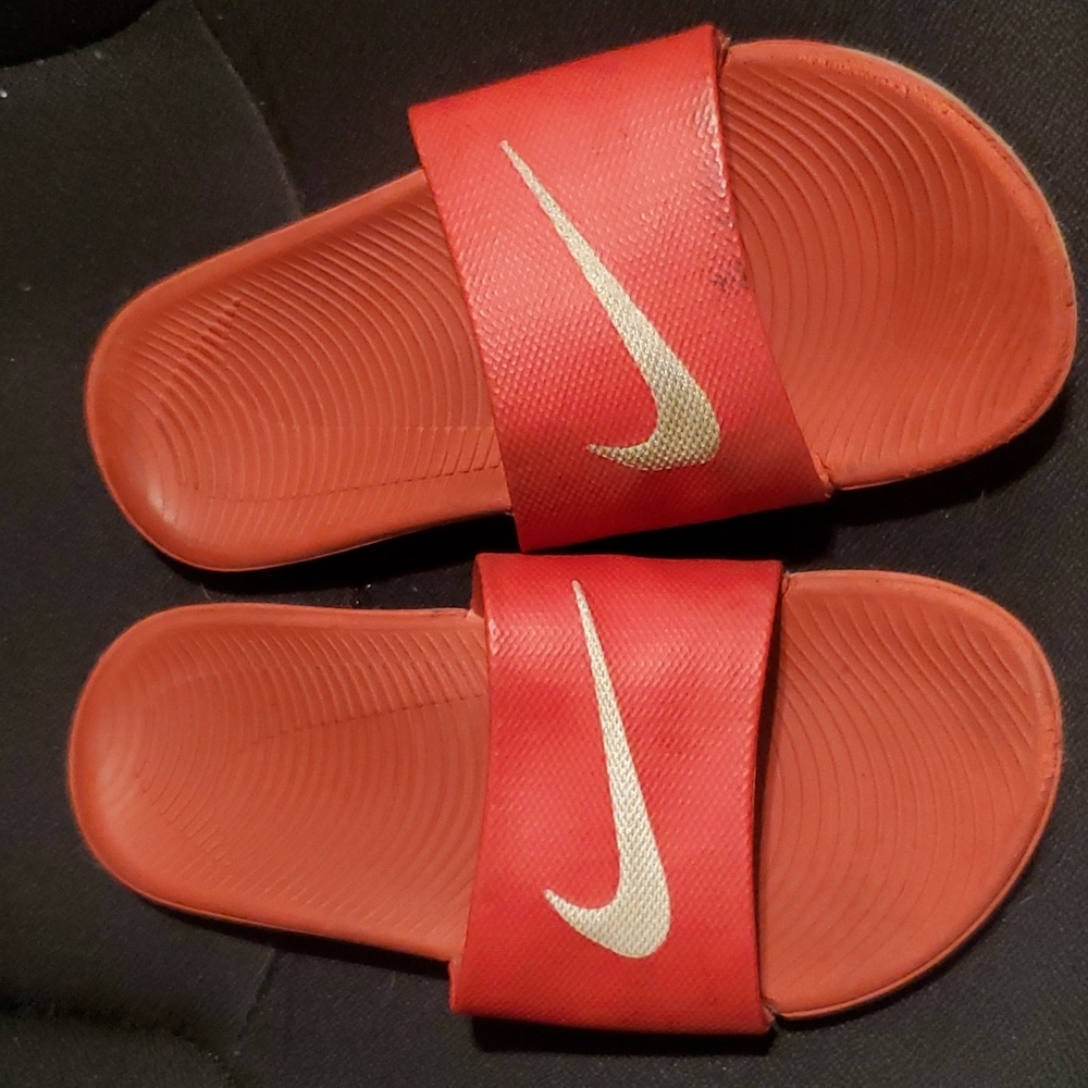 Nike red slides size 3Y